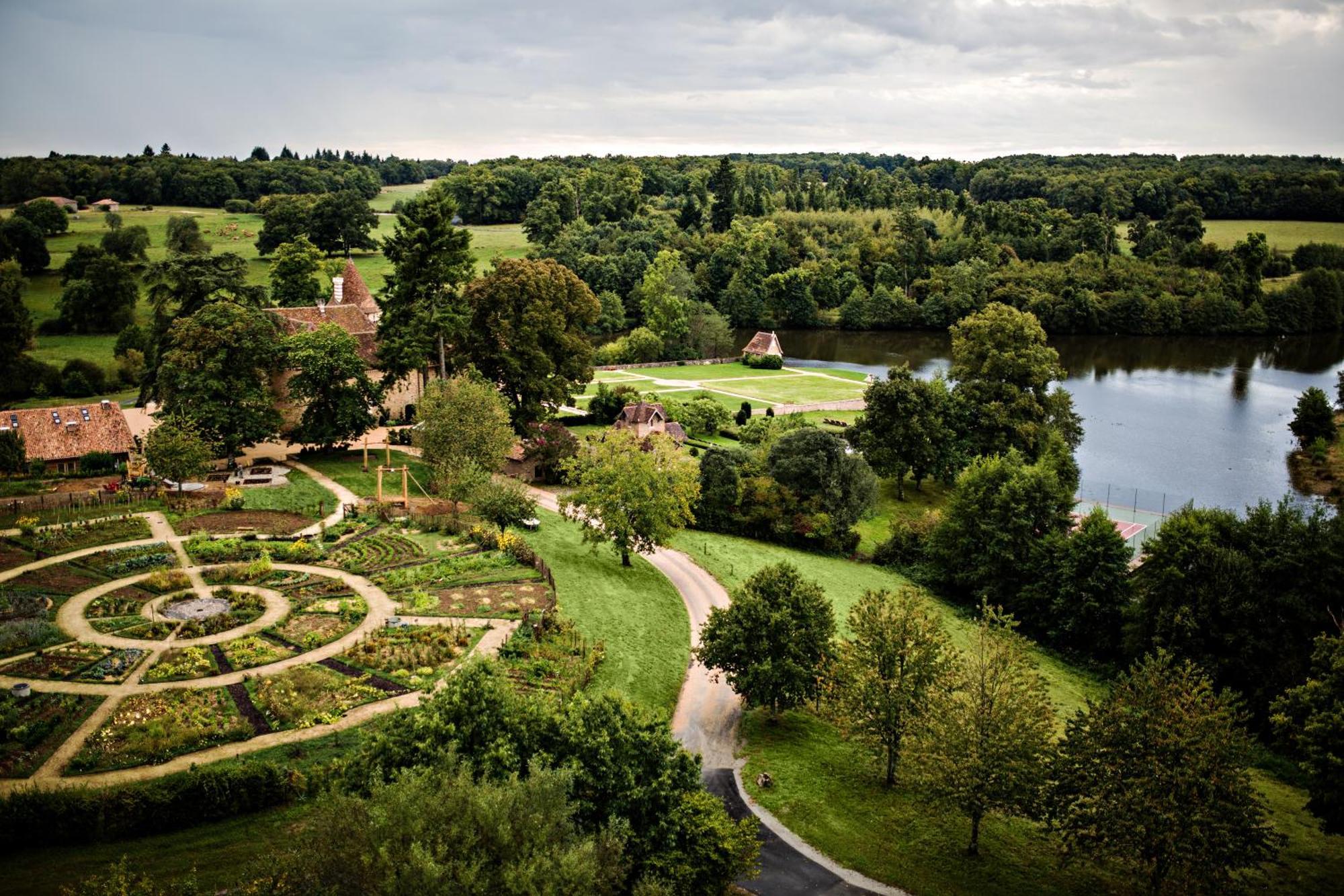 Hotel Domaine Des Etangs, Auberge Resorts Collection Massignac Екстер'єр фото